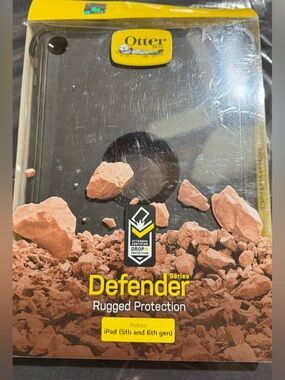 OtterBox Defender Series Rugged Black iPad Case For 5th & 6th Gen